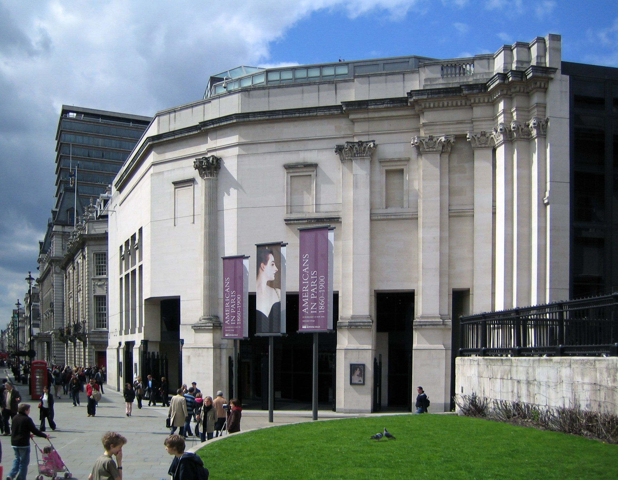 National_Gallery_London_Sainsbury_Wing_2006-04-17.jpg